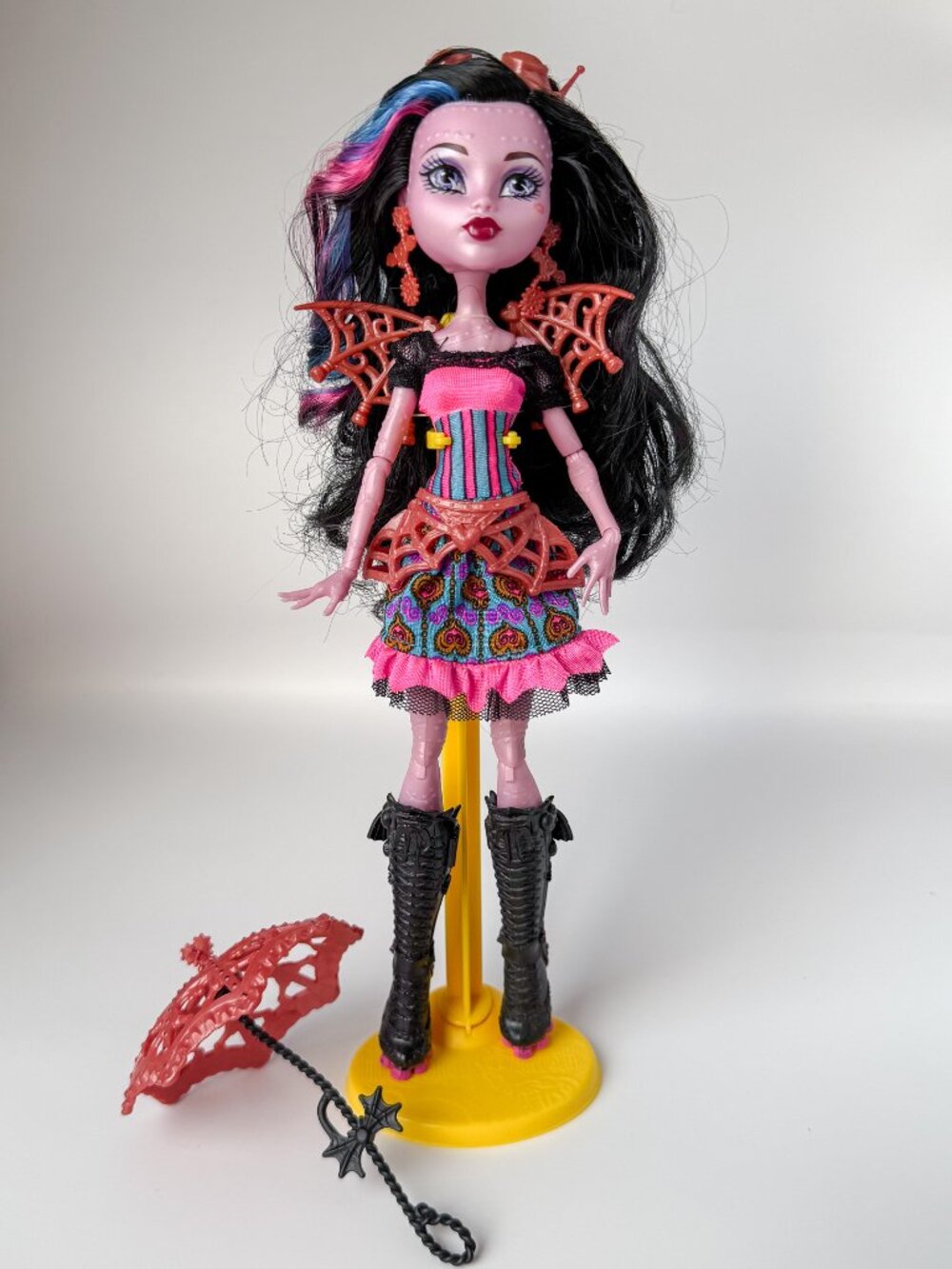 Monster High Freaky Fusion Dracubecca Doll Complete with Umbrella 2014 G1